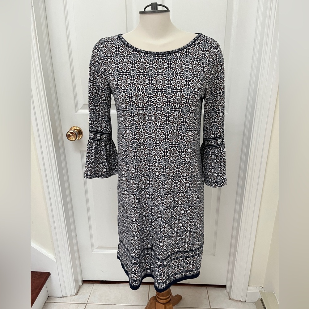 Max Studio shift dress size small